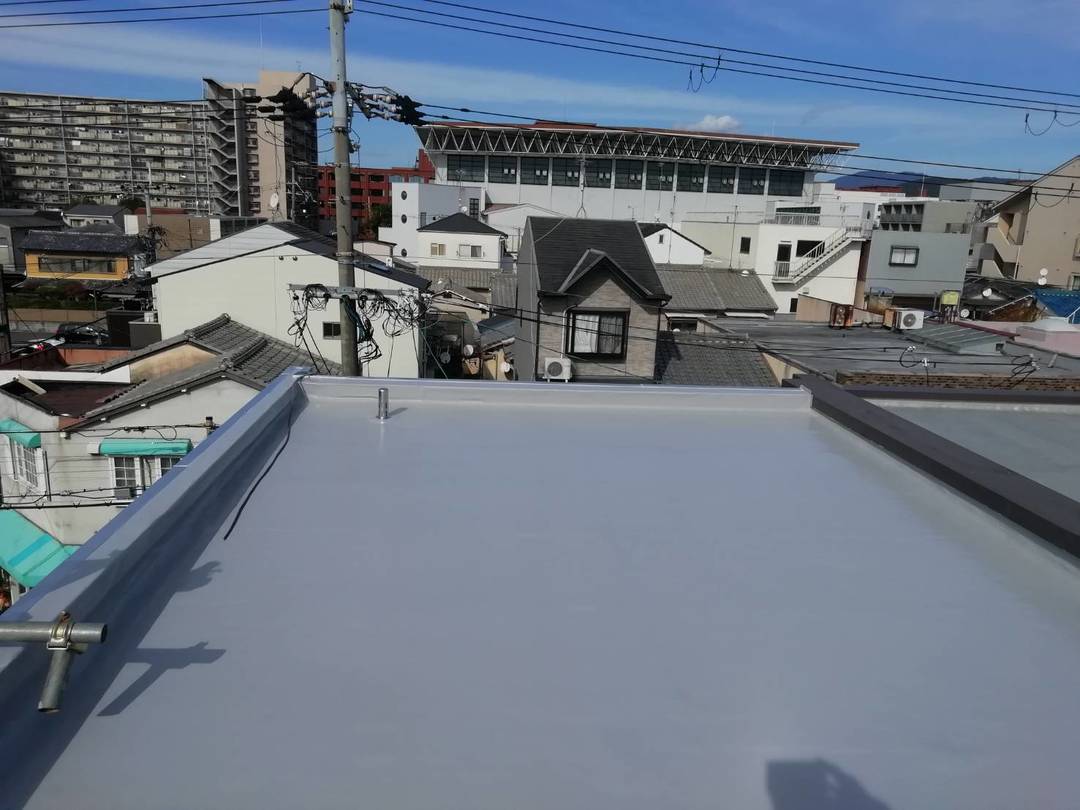 京都市伏見区　中華店様　屋上防水工事（ウレタン防水通気緩衝工法）のサムネイル