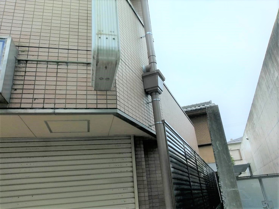 京都市北区　Gマンション様　配管切断及び縦樋工事のサムネイル